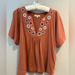 MADEWELL Embroidered knit lightspun flutter sleeve top. Size XS. EUC